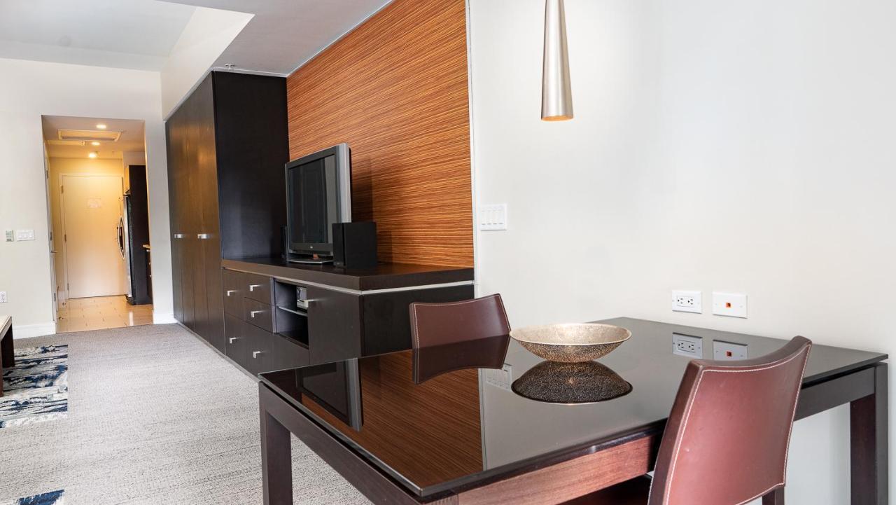 Modern Private Studio - King Bed, Jacuzzi, Balcony And Pool Aparthotel Miami Ngoại thất bức ảnh